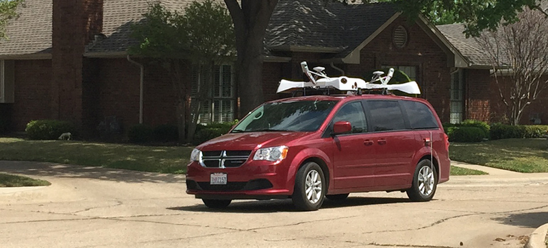 Illustration for article titled Apple's Sensor-Covered Minivans Are Invading Texas